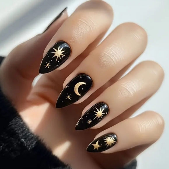 24 Pieces Fake Press On Nails - Picture 1 of 5